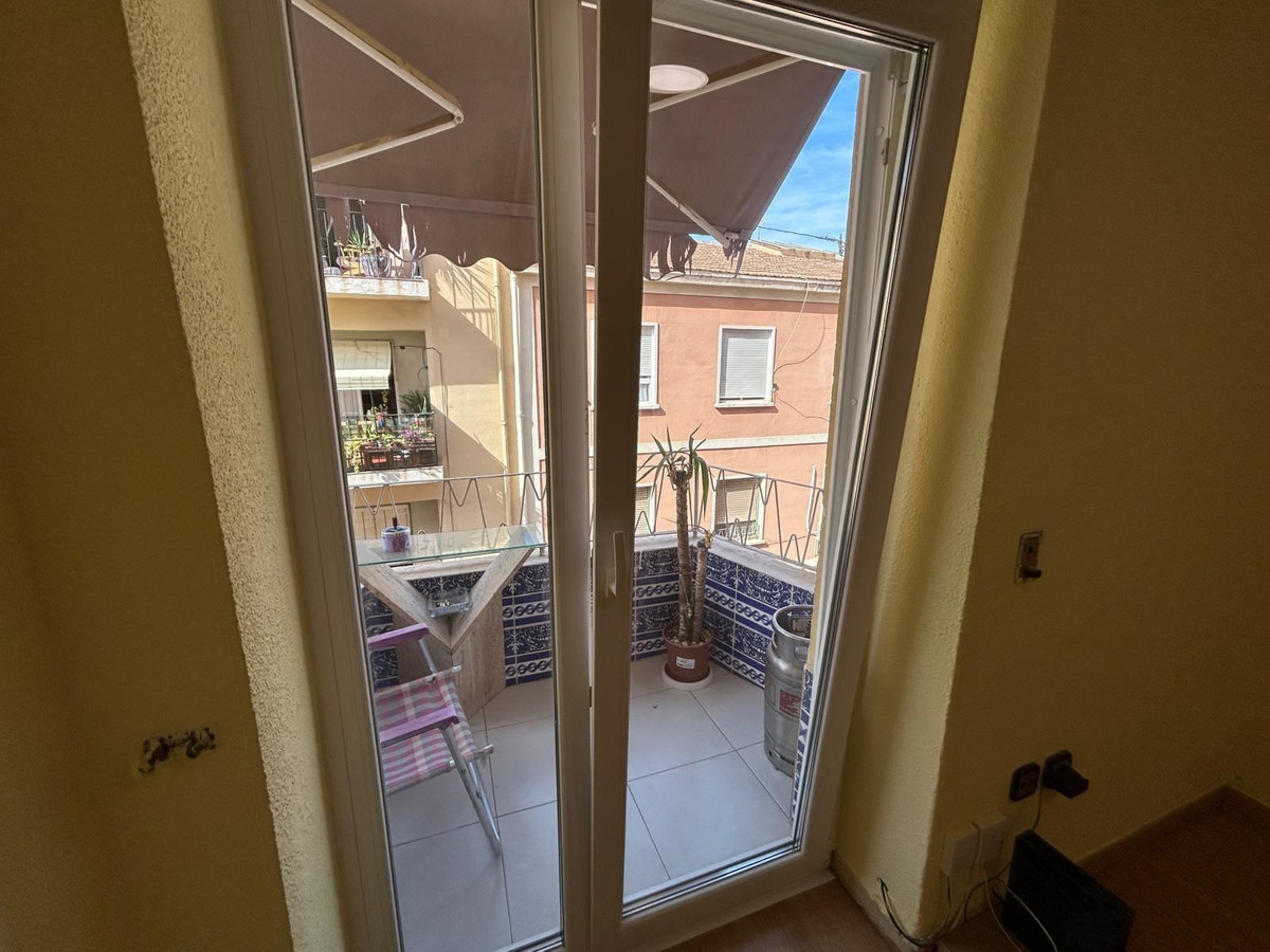 ShowFeedImage Apartment – Middle Floor Apartment in Alicante City