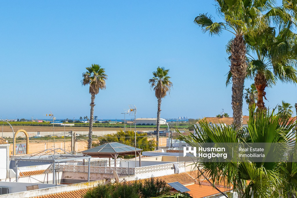 ShowFeedImage Apartment – Middle Floor Apartment in Los Alcazares