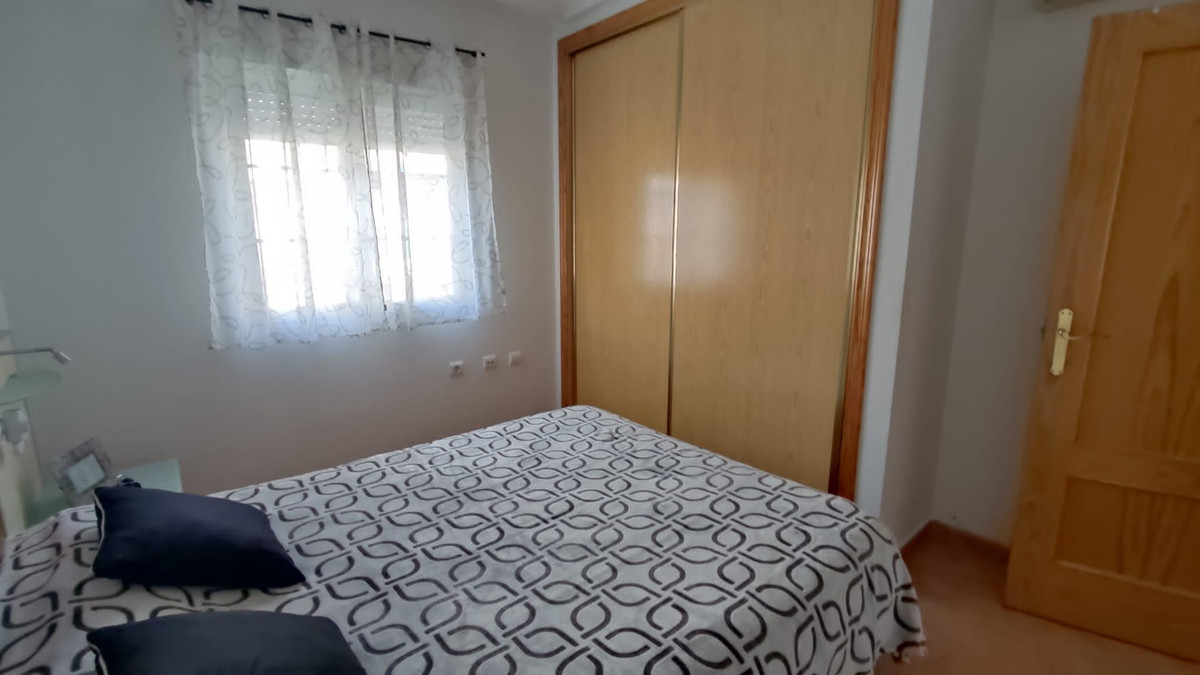 ShowFeedImage Apartment – Middle Floor Apartment in Los Alcazares