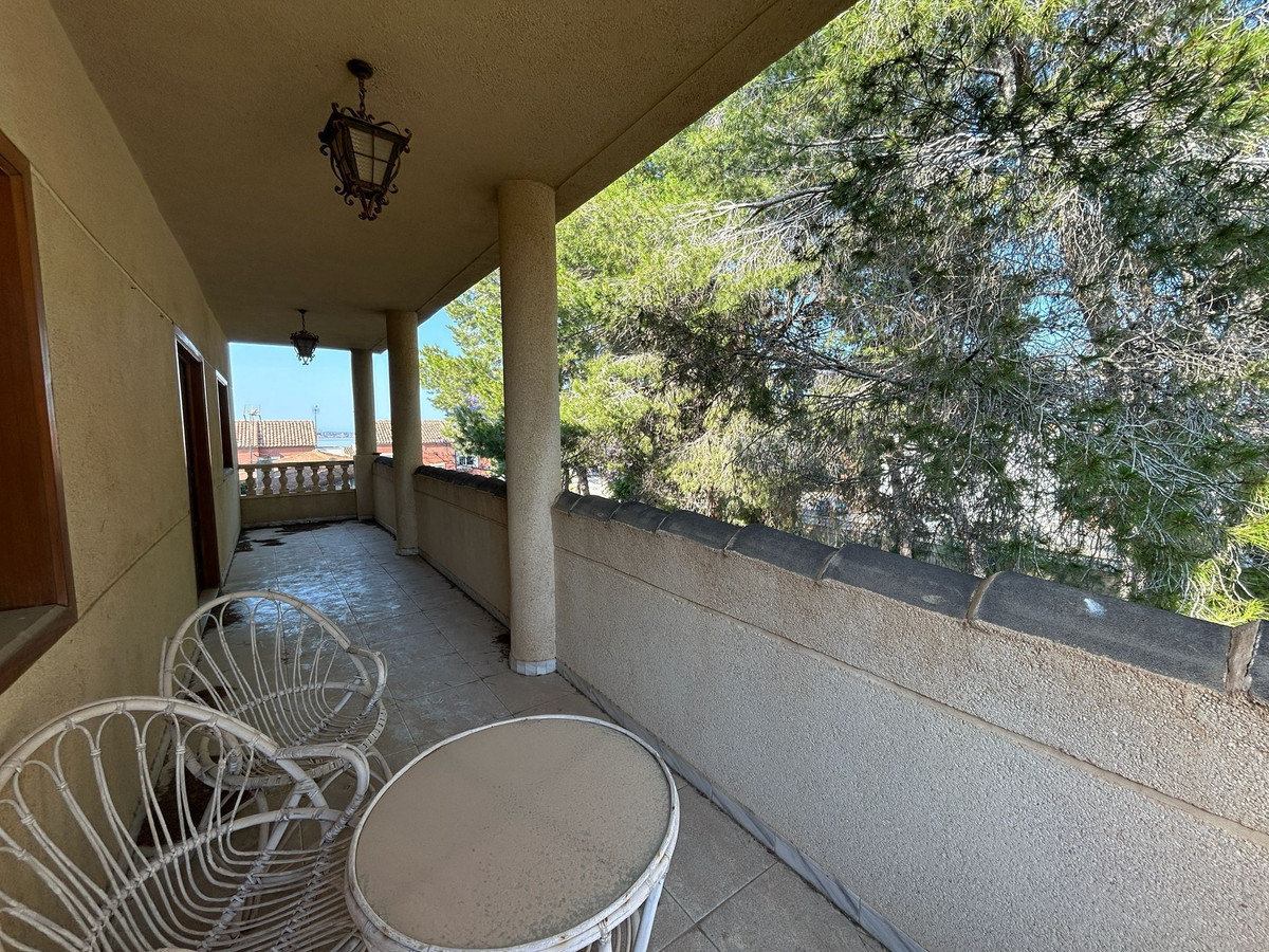 House – Detached Villa in Orihuela