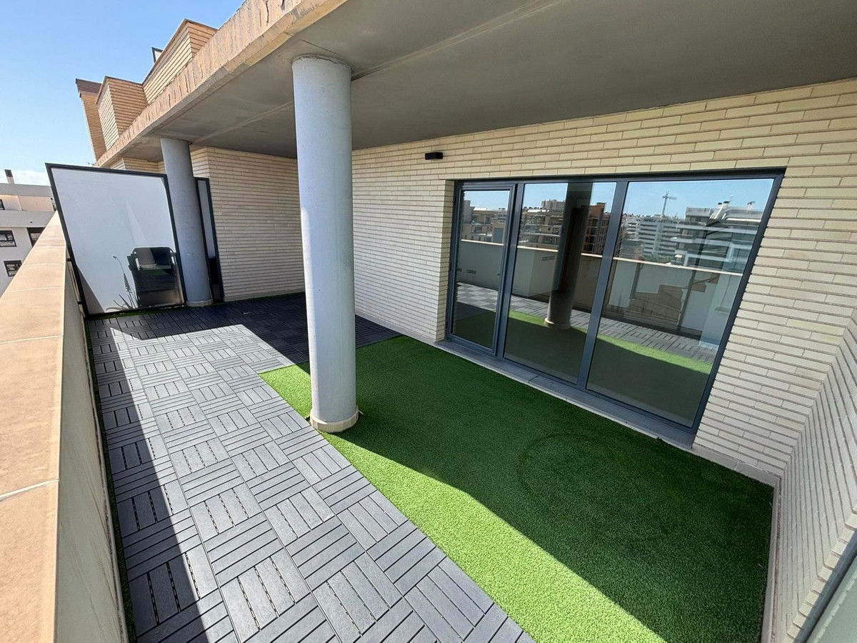 ShowFeedImage Apartment – Top Floor Apartment in San Juan de Alicante