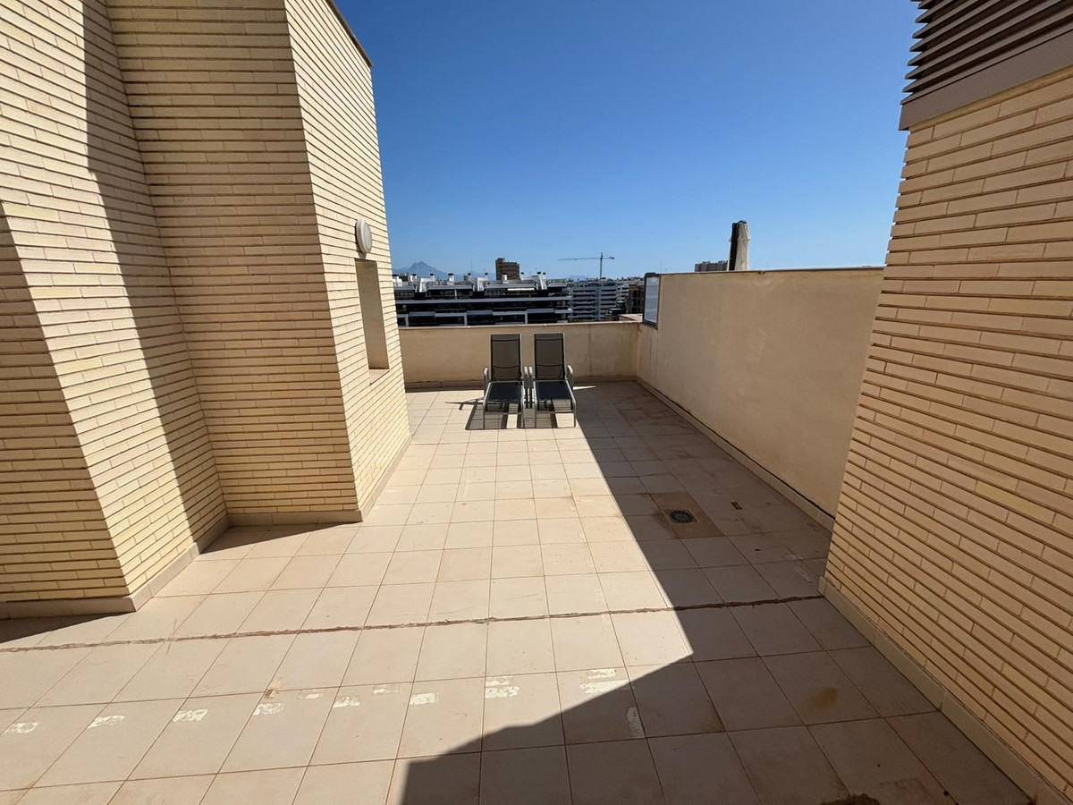 ShowFeedImage Apartment – Top Floor Apartment in San Juan de Alicante