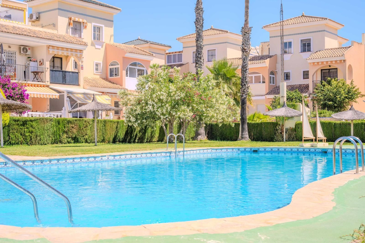 House – Townhouse in Orihuela