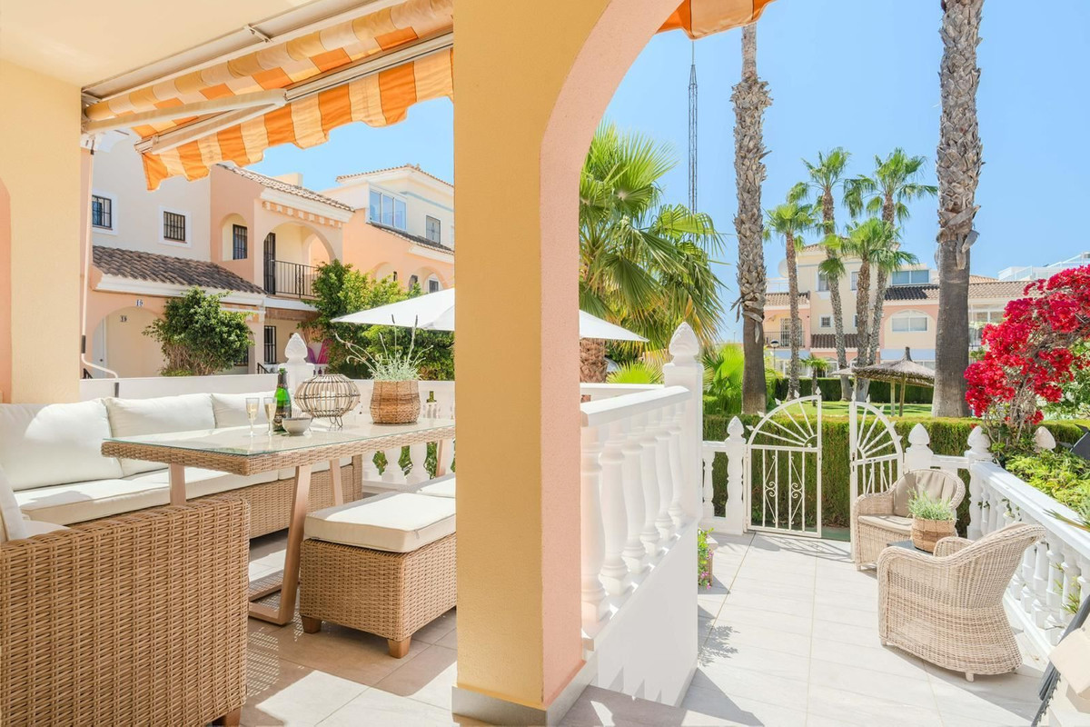 House – Townhouse in Orihuela
