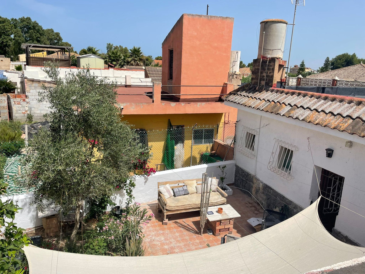 ShowFeedImage House – Detached Villa in Los Alcazares