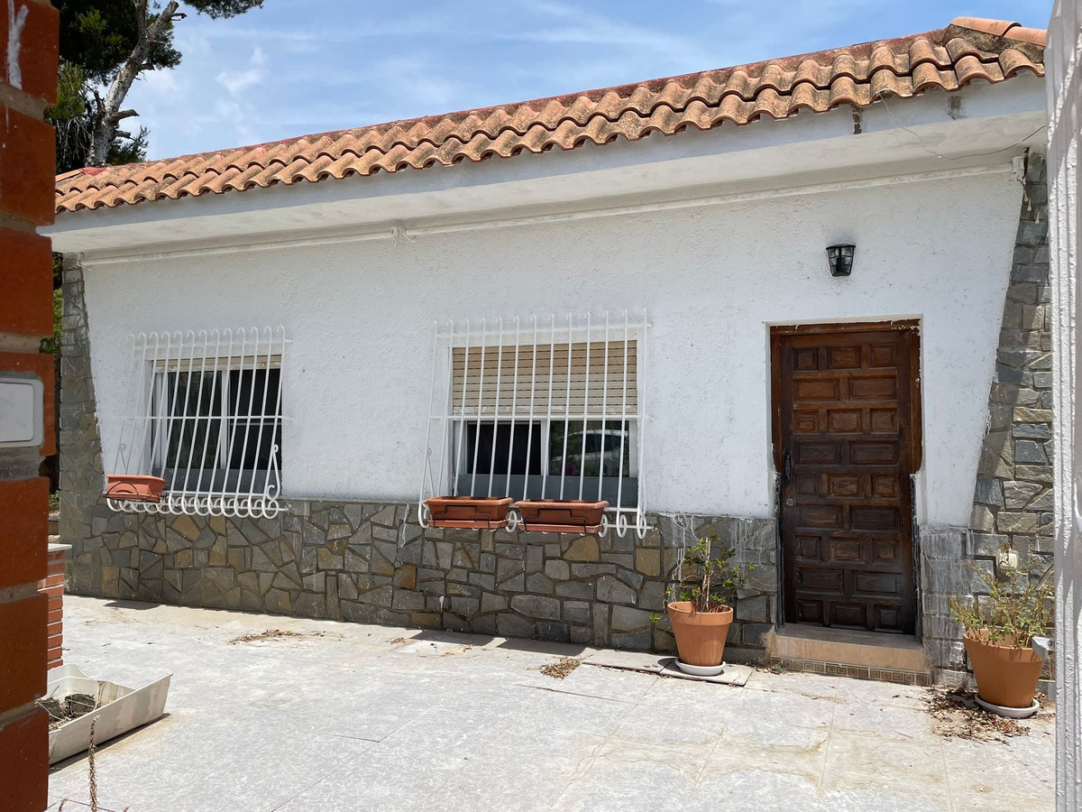 ShowFeedImage House – Detached Villa in Los Alcazares