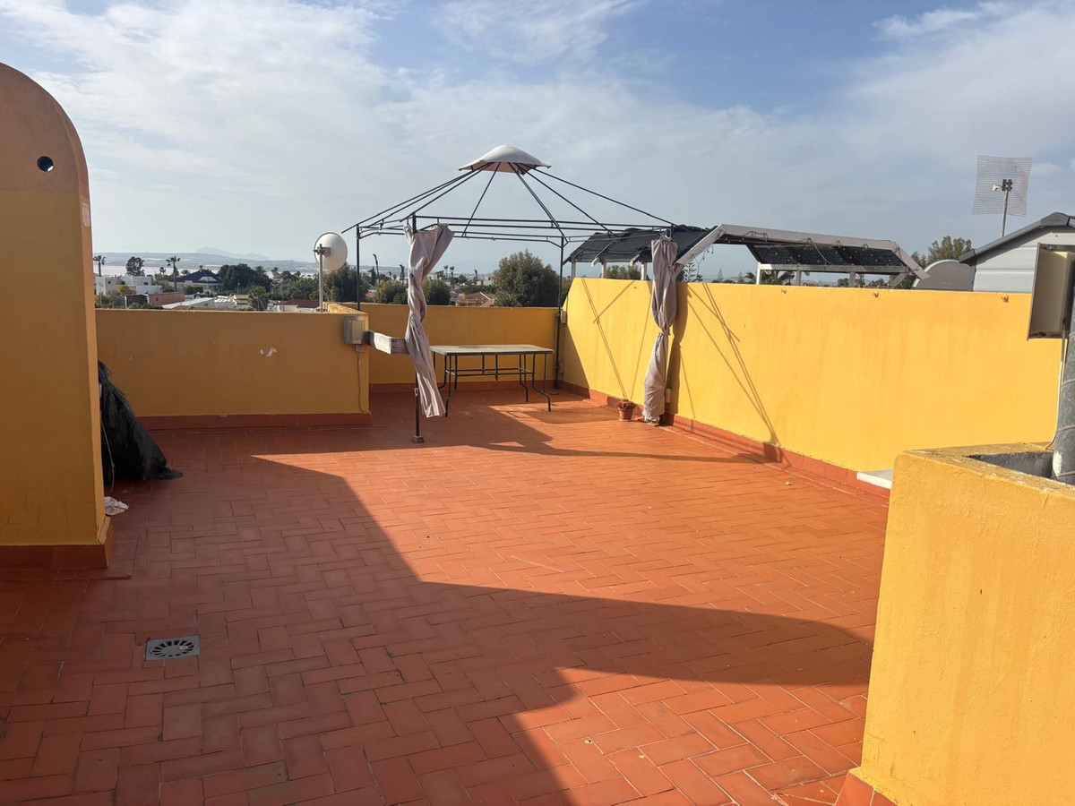 ShowFeedImage Apartment – Top Floor Apartment in Torrevieja