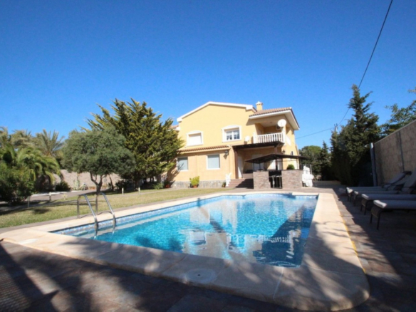 House – Detached Villa in Orihuela