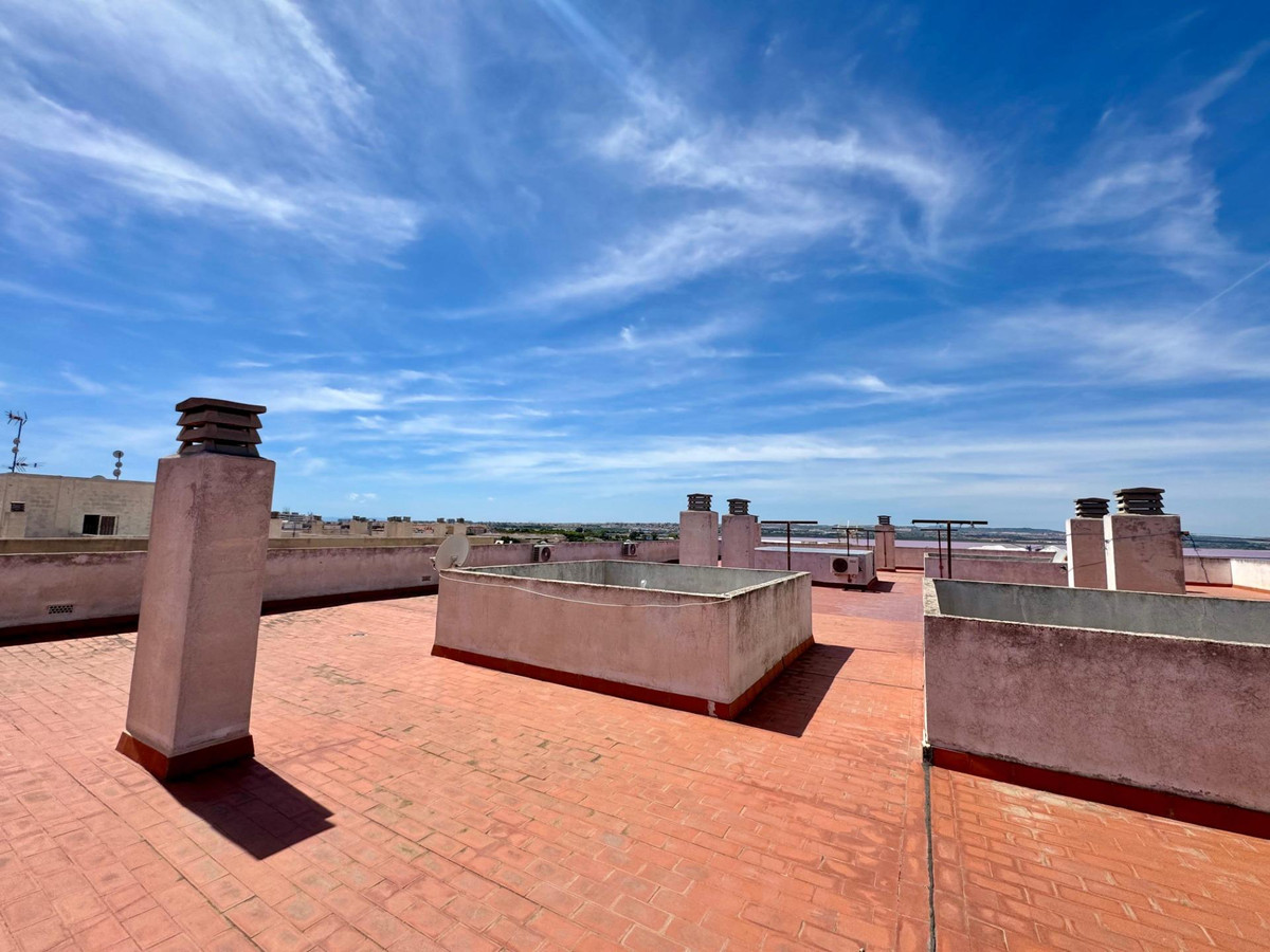 ShowFeedImage Apartment – Penthouse in Torrevieja