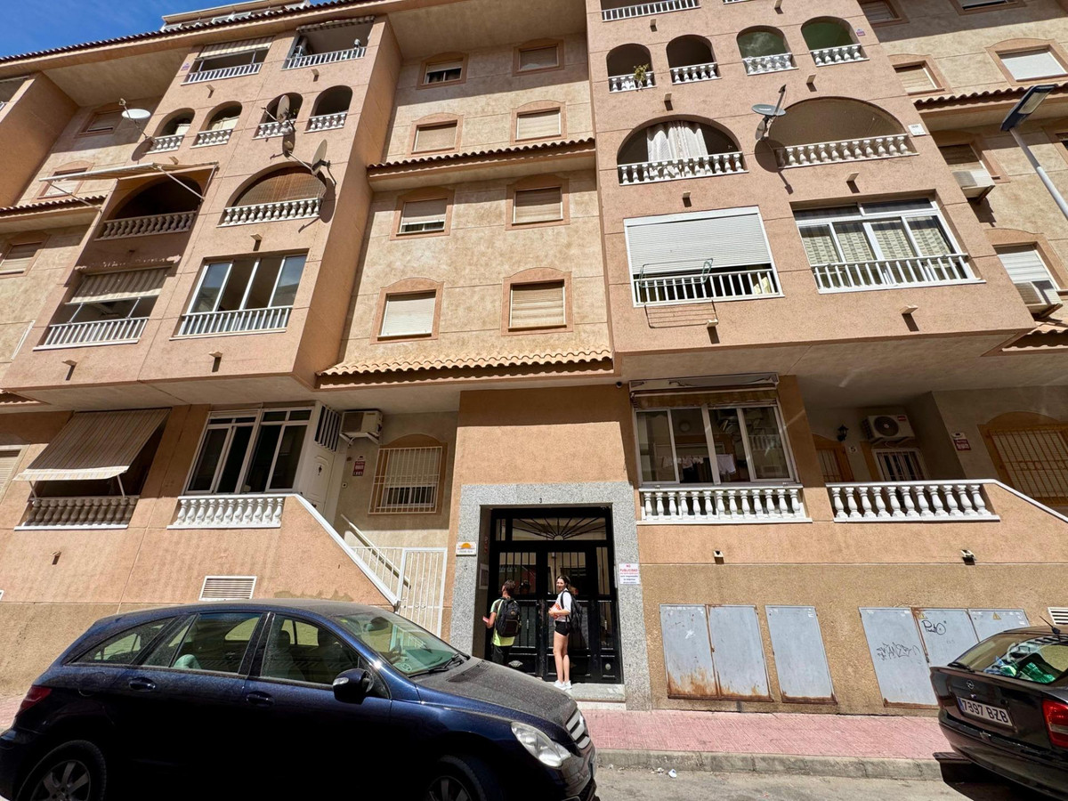 ShowFeedImage Apartment – Penthouse in Torrevieja