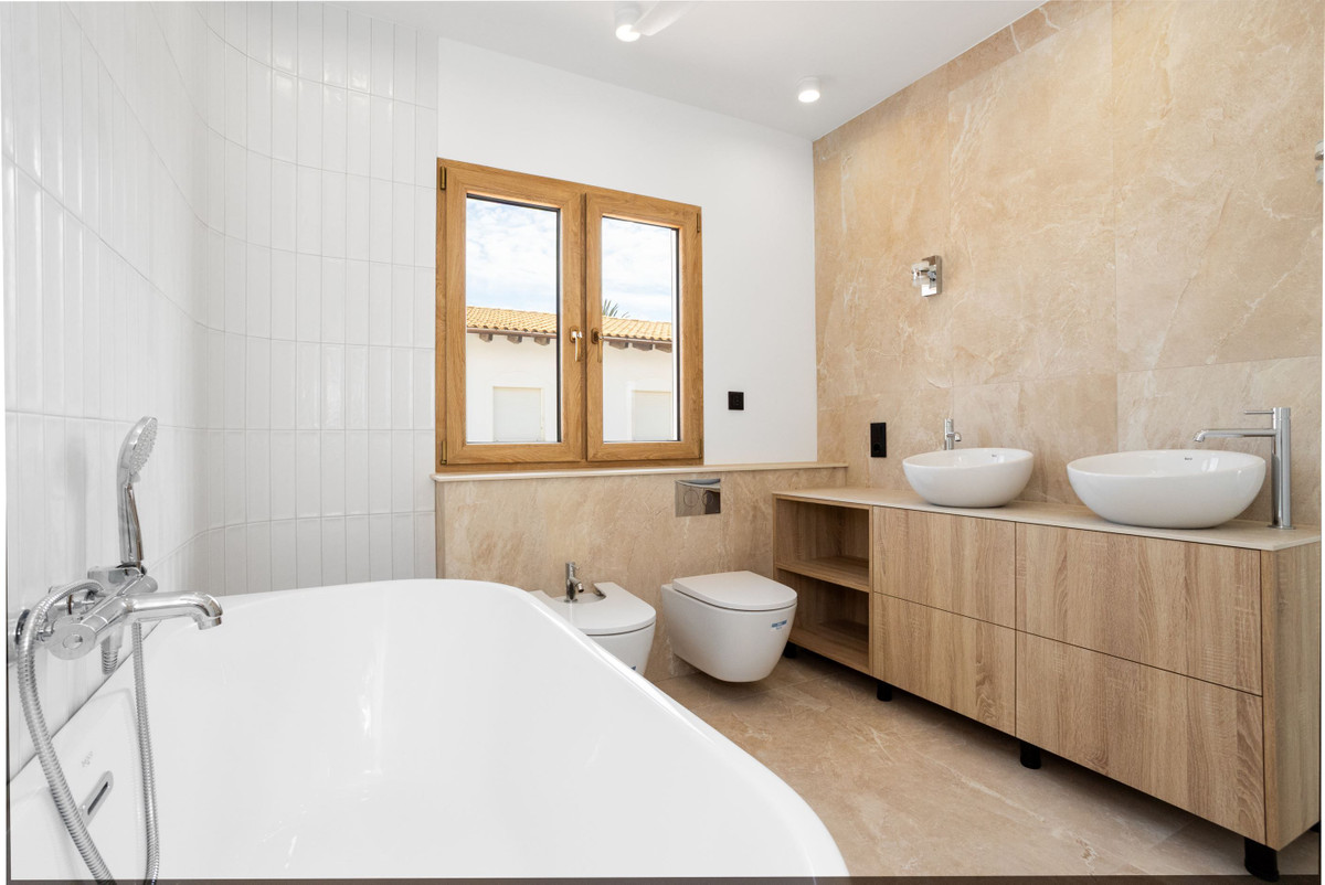 ShowFeedImage House – Detached Villa in Orihuela