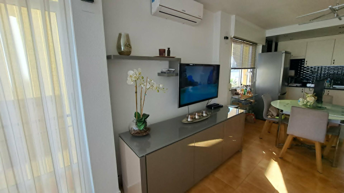 ShowFeedImage Apartment – Middle Floor Apartment in Torrevieja
