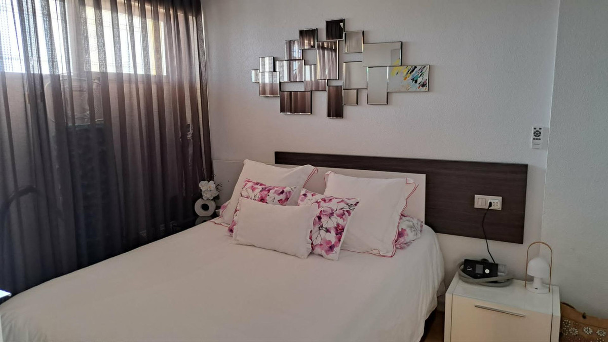 ShowFeedImage Apartment – Middle Floor Apartment in Torrevieja