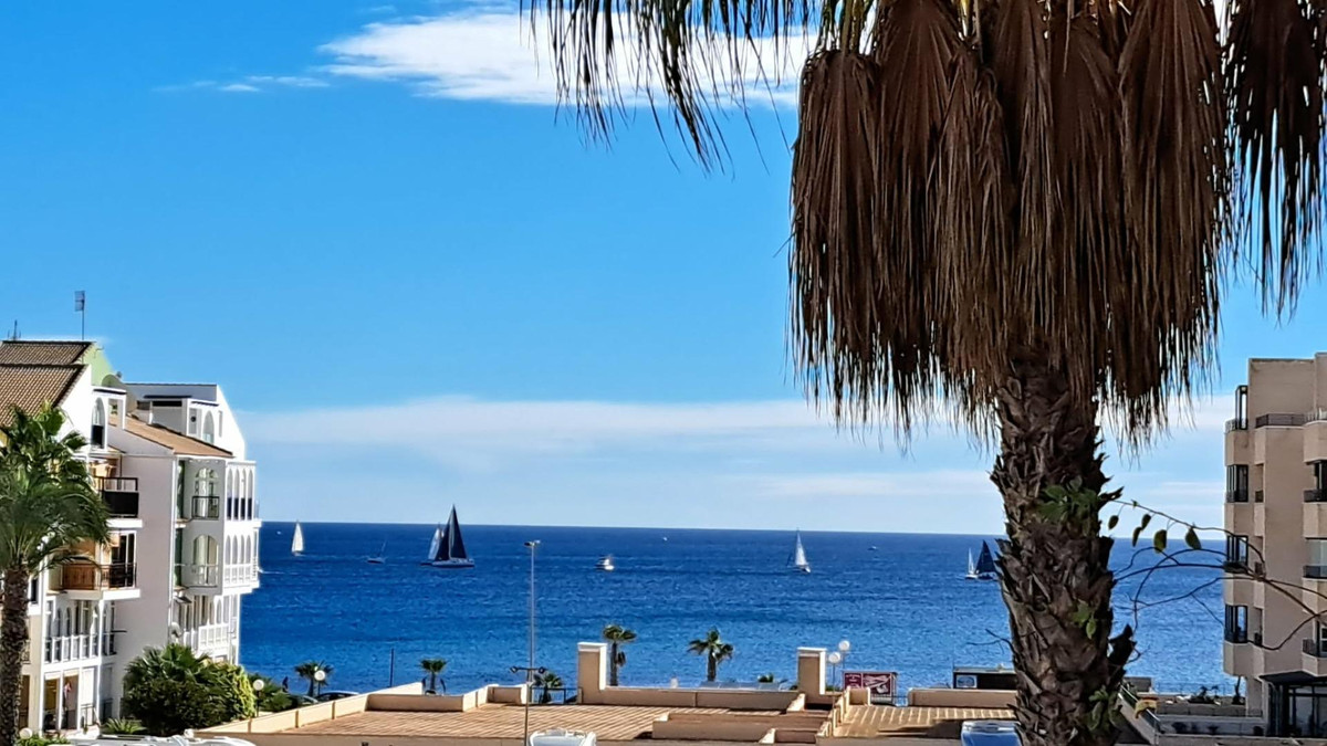 ShowFeedImage Apartment – Middle Floor Apartment in Torrevieja