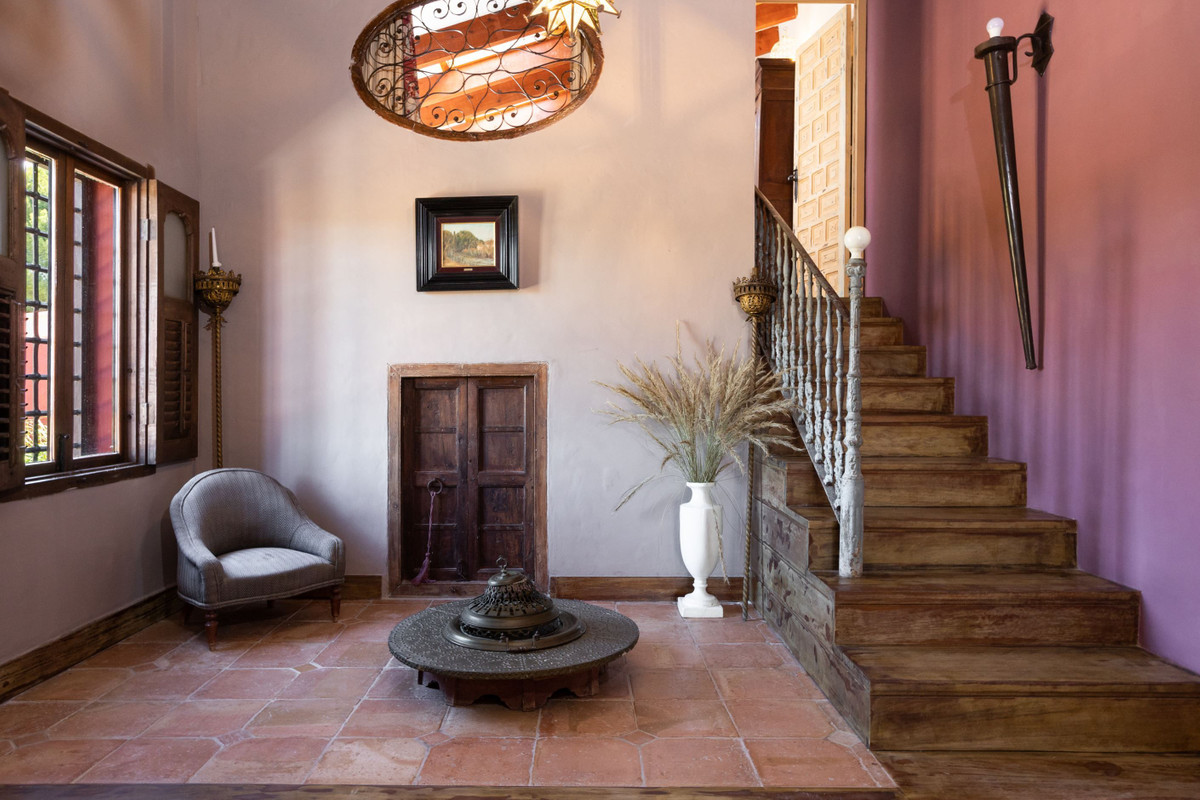 ShowFeedImage House – Detached Villa in San Miguel de Salinas