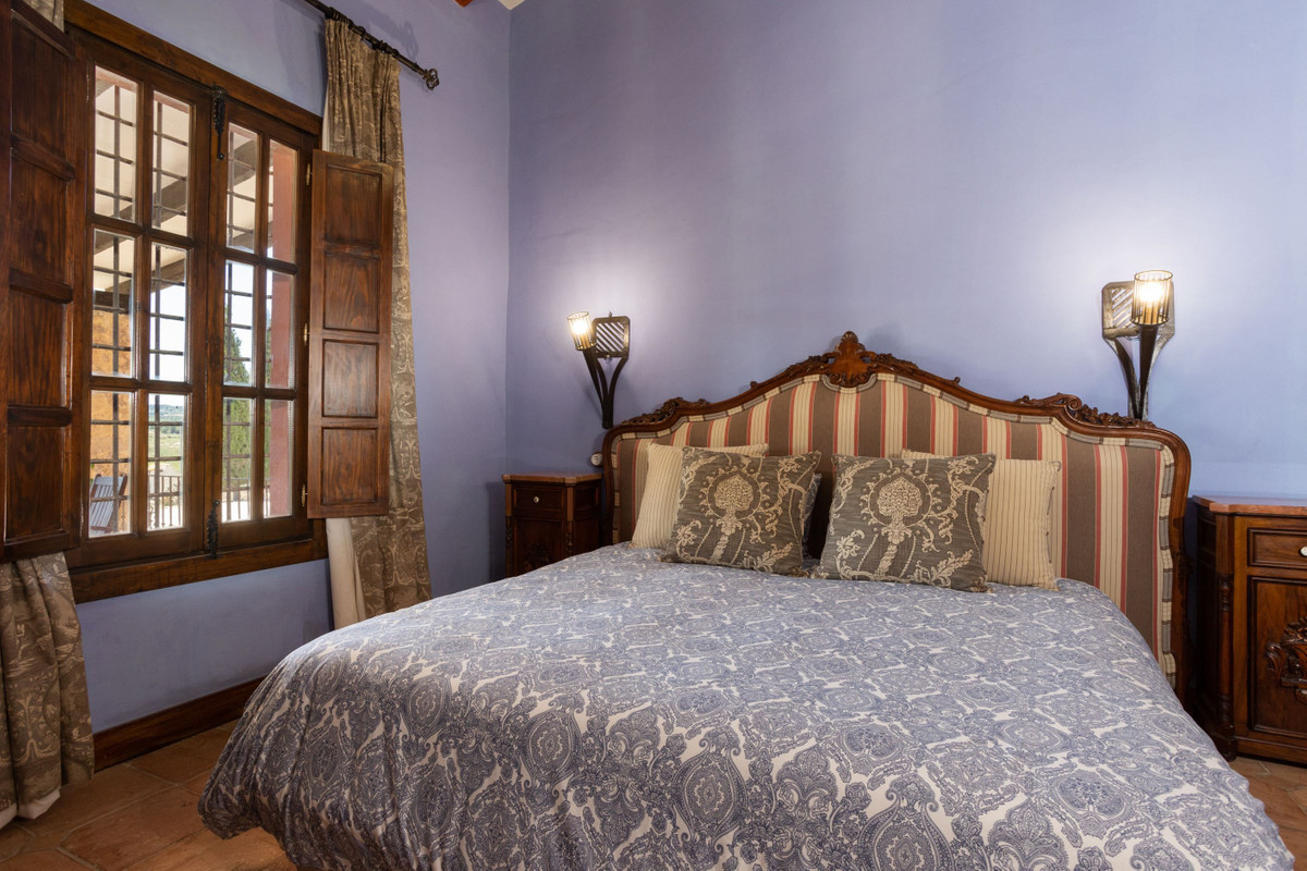 ShowFeedImage House – Detached Villa in San Miguel de Salinas