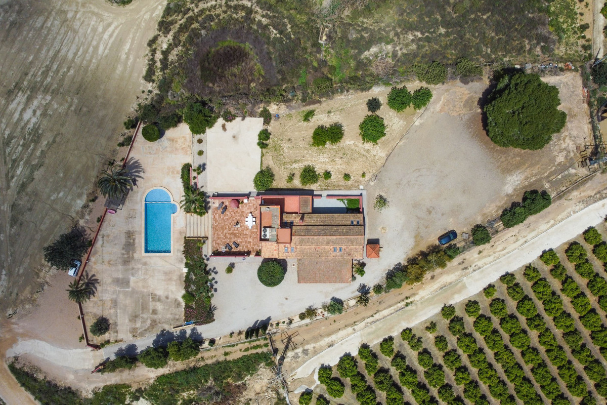 ShowFeedImage House – Detached Villa in San Miguel de Salinas