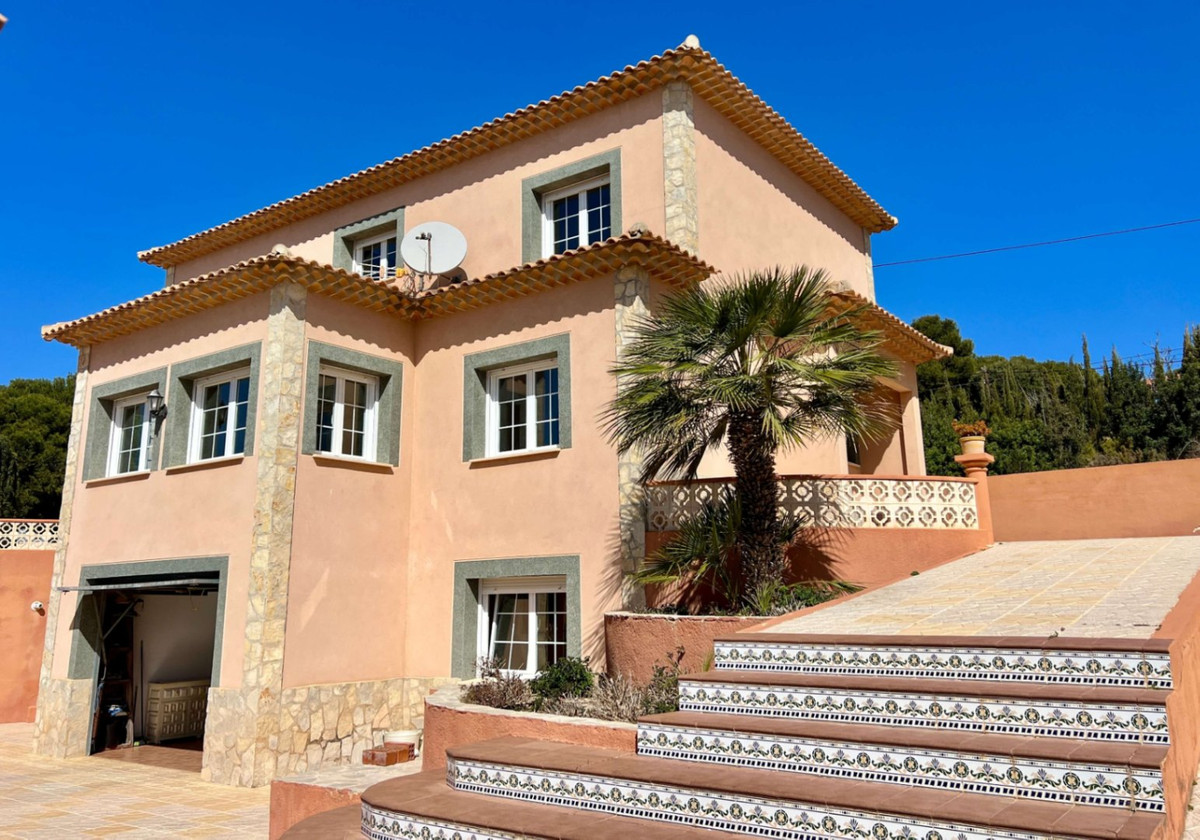 House – Detached Villa in Calpe