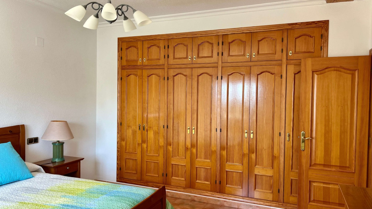 House – Detached Villa in Calpe
