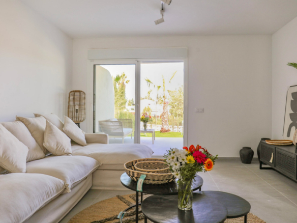 Apartment – Ground Floor Apartment in Denia