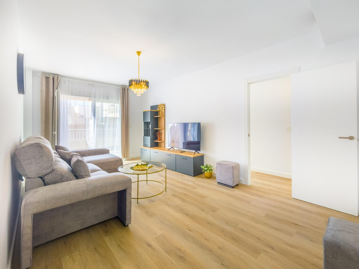ShowFeedImage Apartment – Middle Floor Apartment in Torrevieja