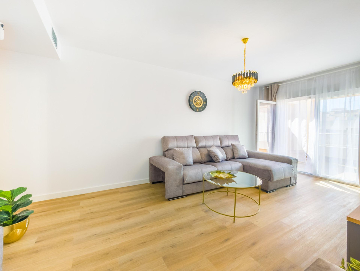 ShowFeedImage Apartment – Middle Floor Apartment in Torrevieja