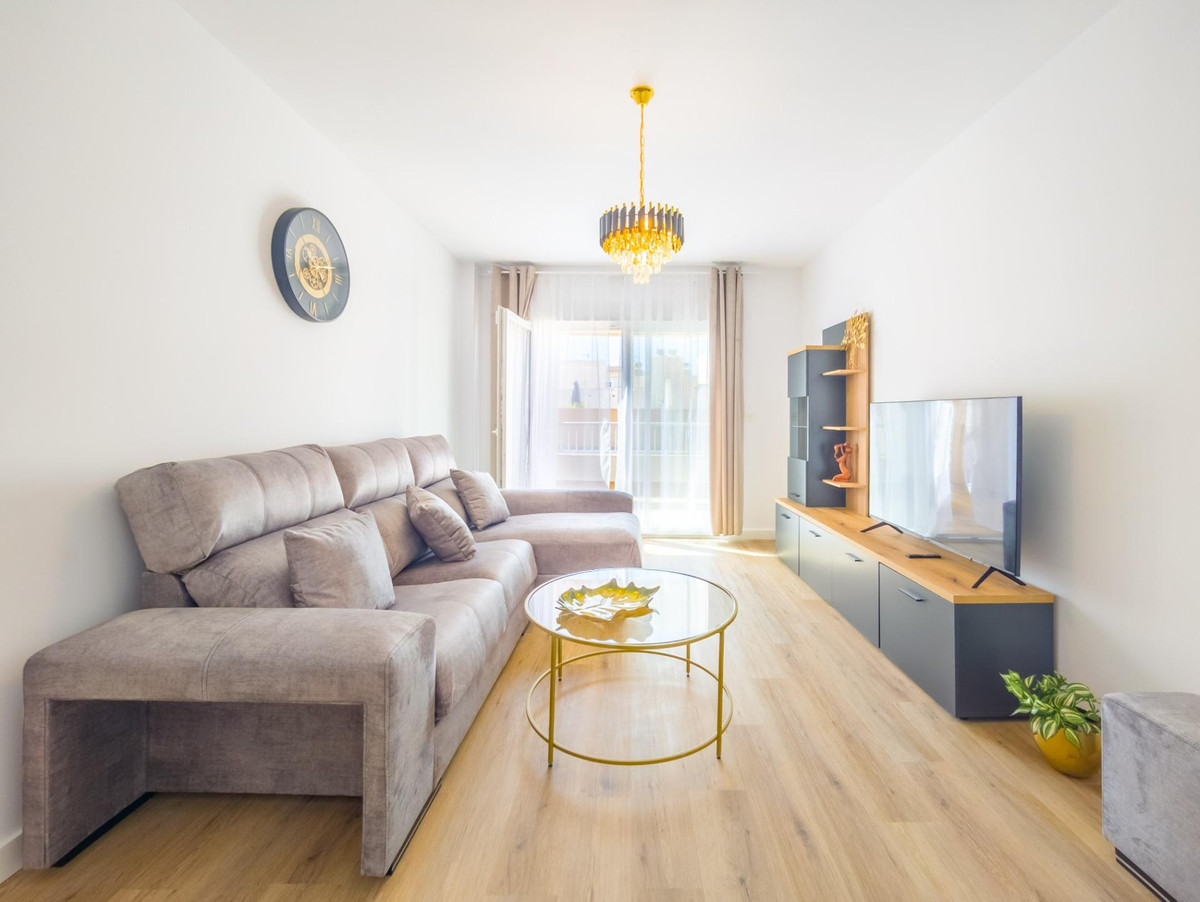 ShowFeedImage Apartment – Middle Floor Apartment in Torrevieja