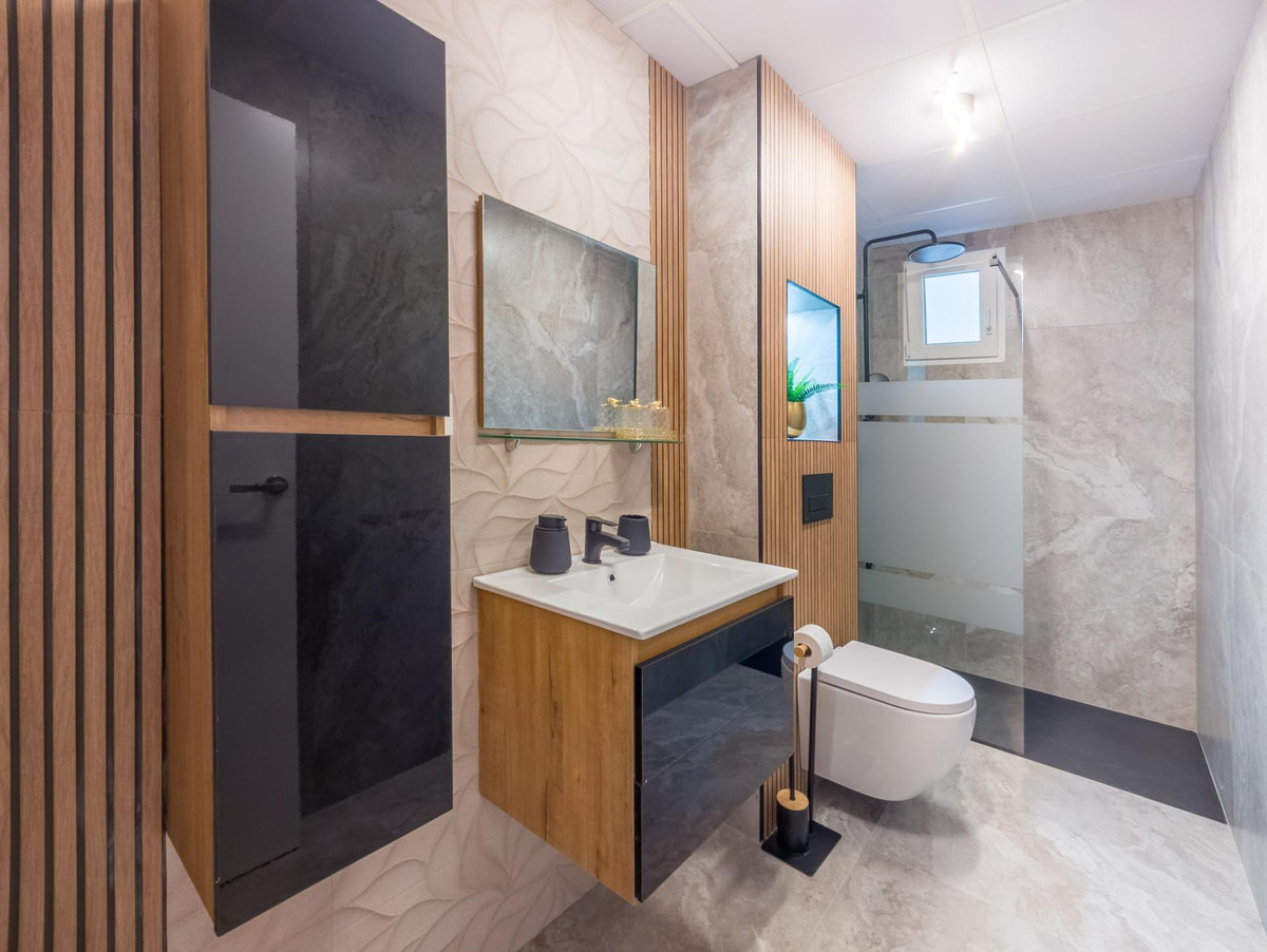ShowFeedImage Apartment – Middle Floor Apartment in Torrevieja