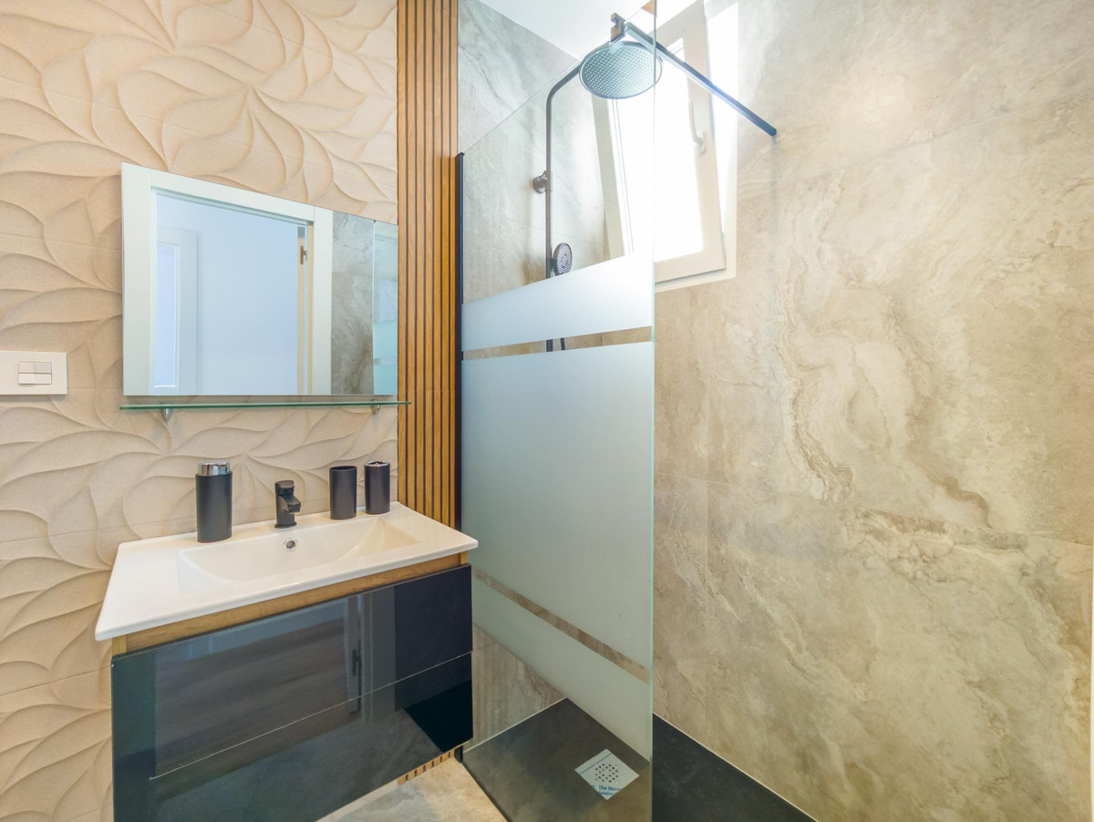 ShowFeedImage Apartment – Middle Floor Apartment in Torrevieja