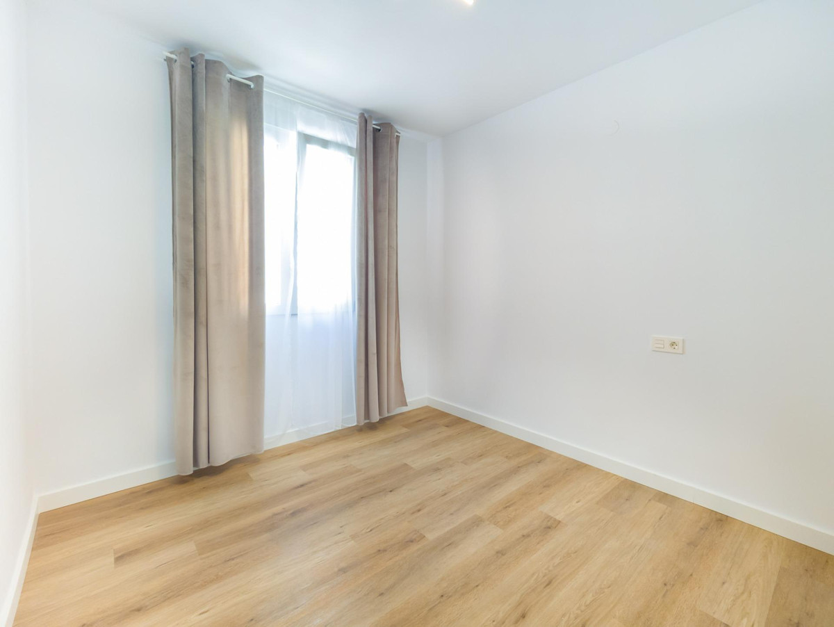 ShowFeedImage Apartment – Middle Floor Apartment in Torrevieja
