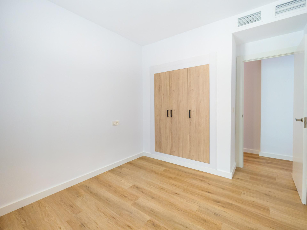 ShowFeedImage Apartment – Middle Floor Apartment in Torrevieja