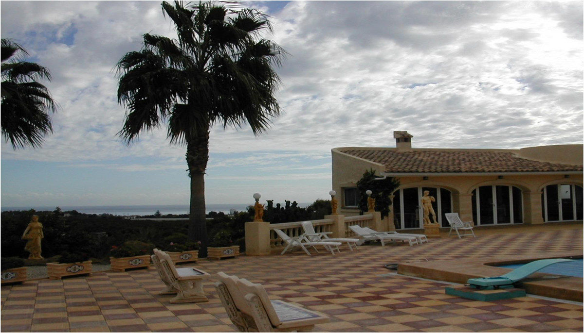 House – Detached Villa in L'Alfás del Pi