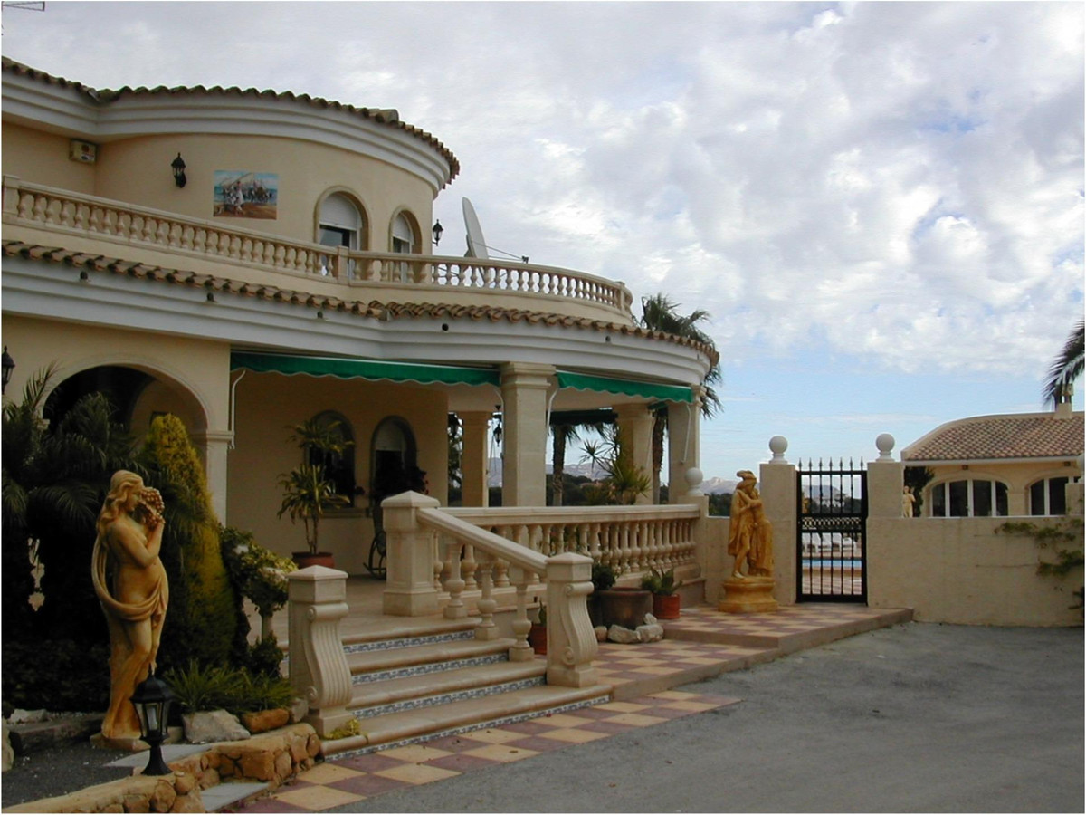 House – Detached Villa in L'Alfás del Pi
