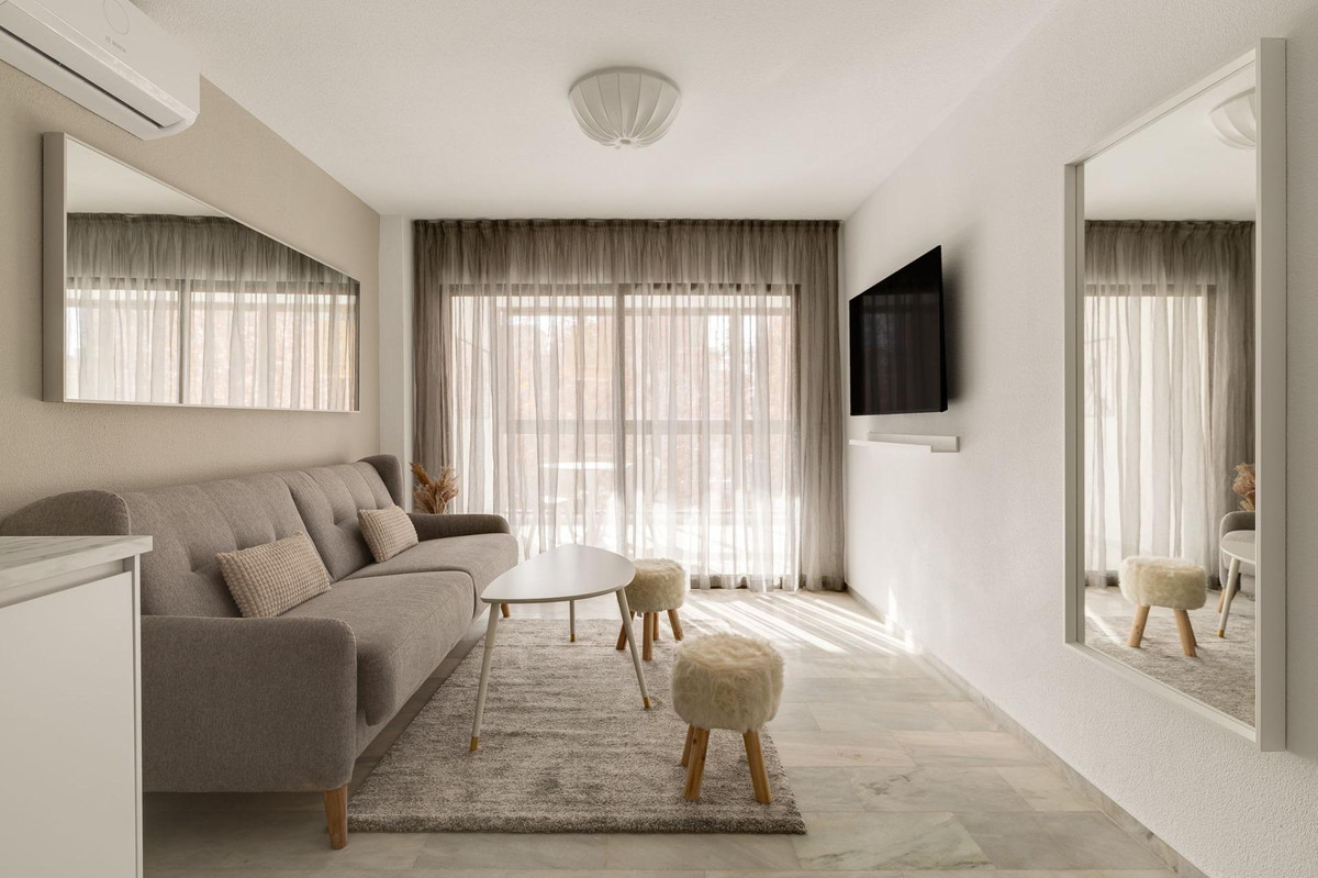 ShowFeedImage Apartment – Middle Floor Apartment in Benidorm