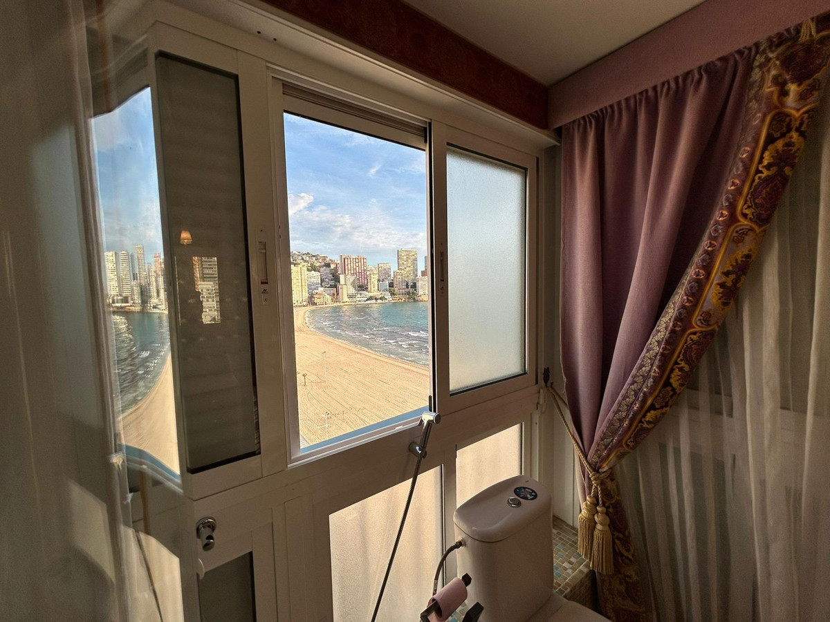 Apartment – Middle Floor Apartment in Benidorm