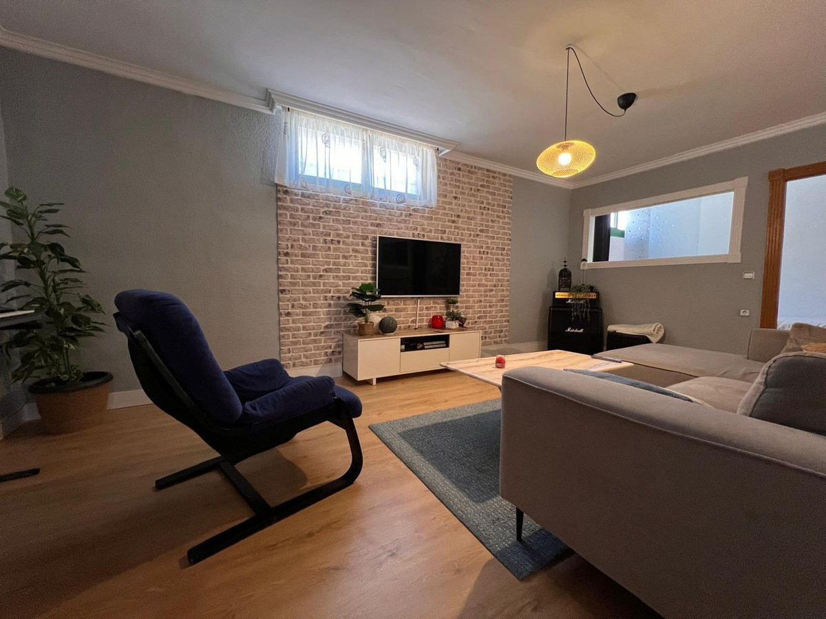 ShowFeedImage House – Bungalow in Benidorm