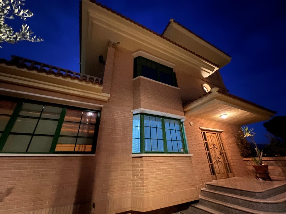 ShowFeedImage House – Bungalow in Benidorm