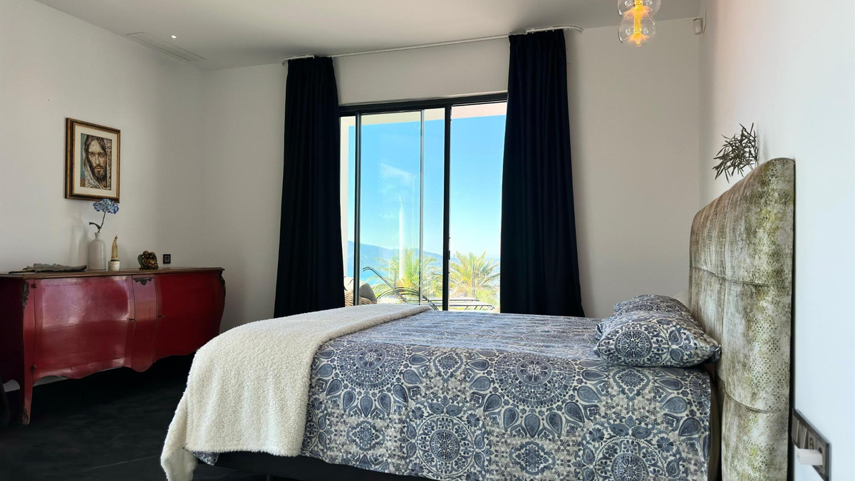 House – Detached Villa in Altea
