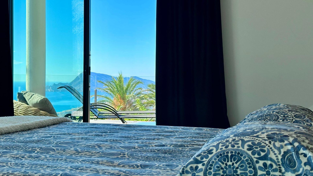 House – Detached Villa in Altea