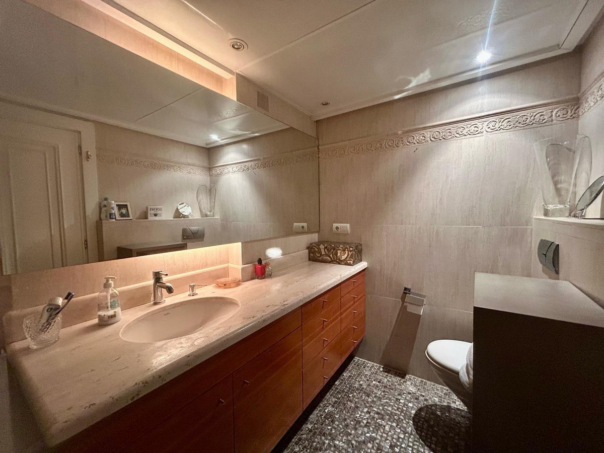 ShowFeedImage Apartment – Middle Floor Apartment in Benidorm