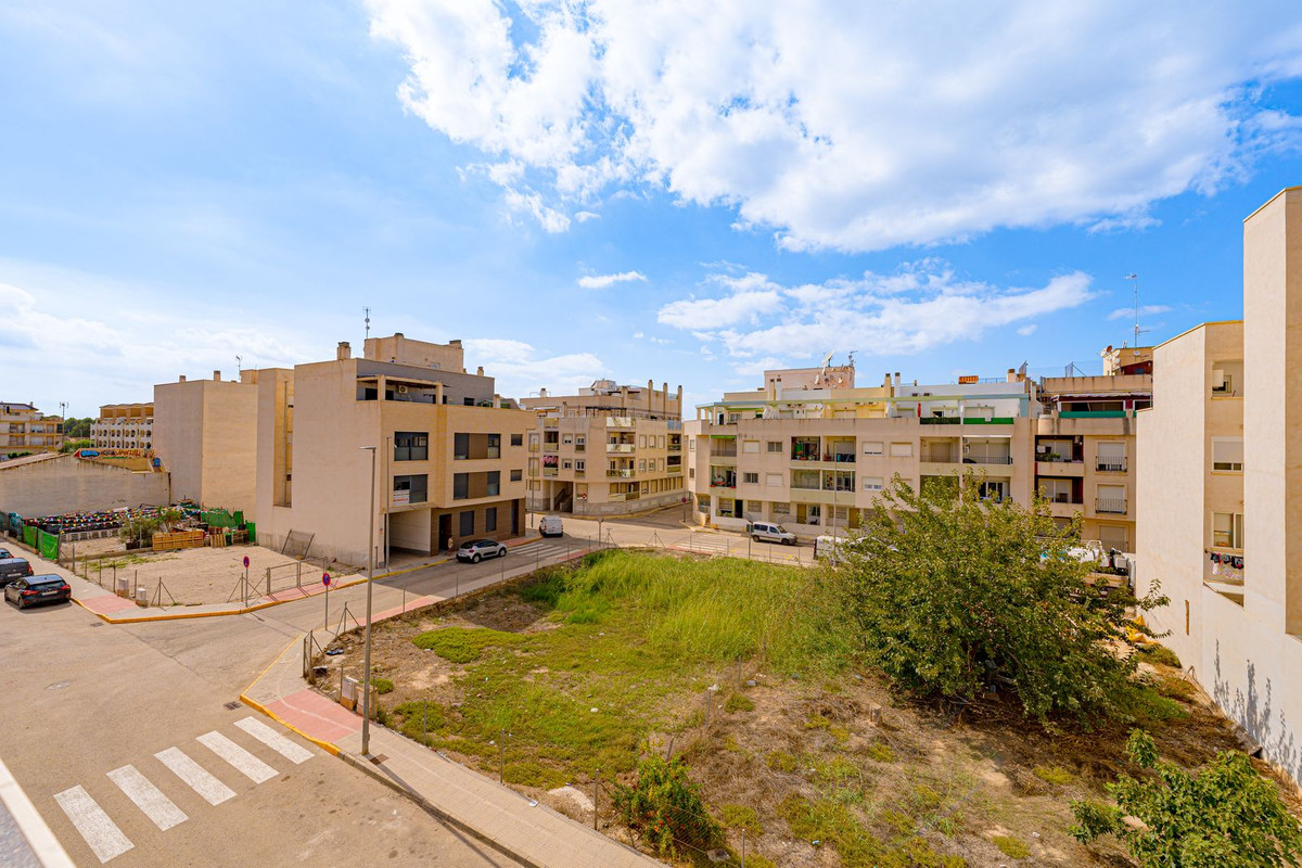 ShowFeedImage Apartment – Middle Floor Apartment in Formentera del Segura