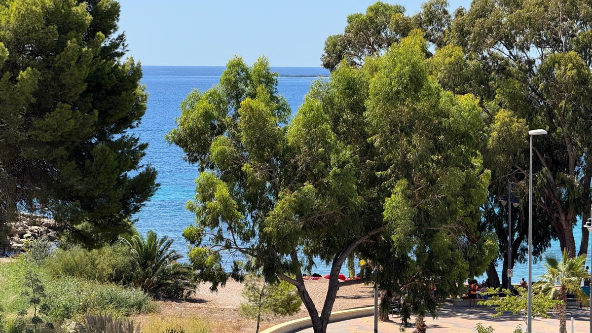 ShowFeedImage Apartment – Middle Floor Apartment in Villajoyosa