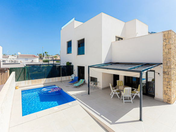 House – Detached Villa in Rojales
