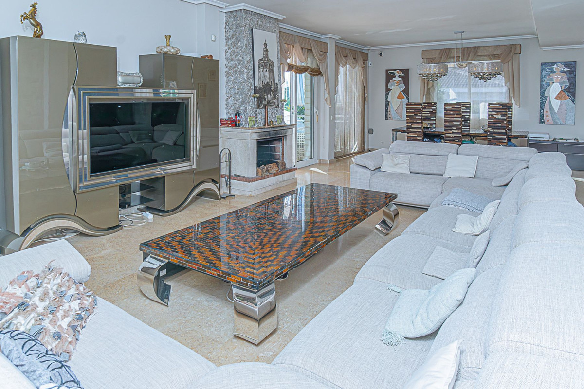 House – Detached Villa in Torrevieja