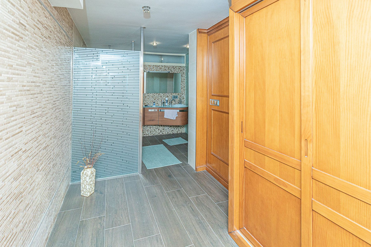 House – Detached Villa in Torrevieja