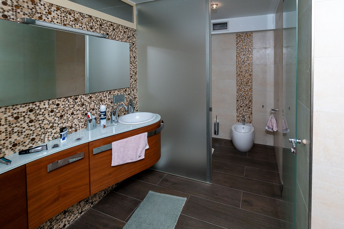 House – Detached Villa in Torrevieja