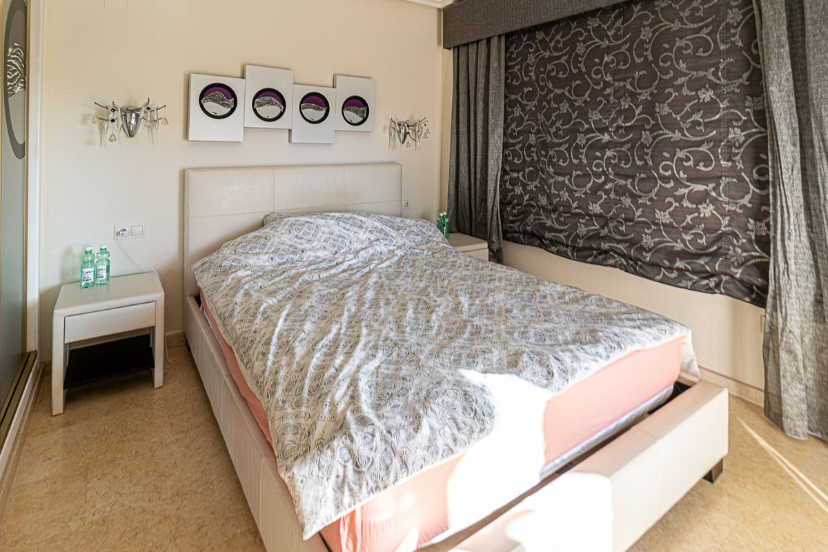 House – Detached Villa in Torrevieja
