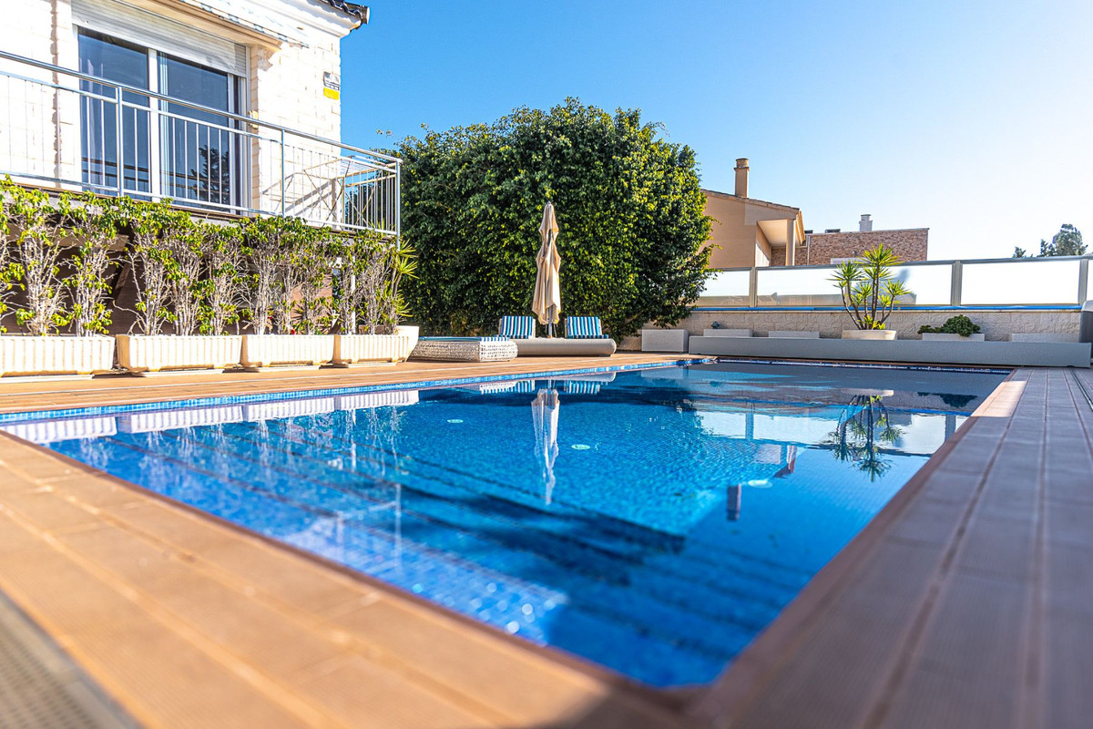 House – Detached Villa in Torrevieja