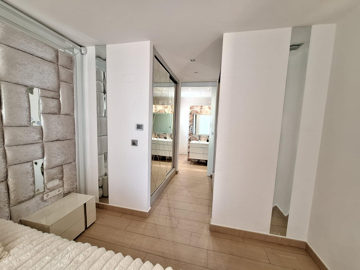 House – Detached Villa in Torrevieja