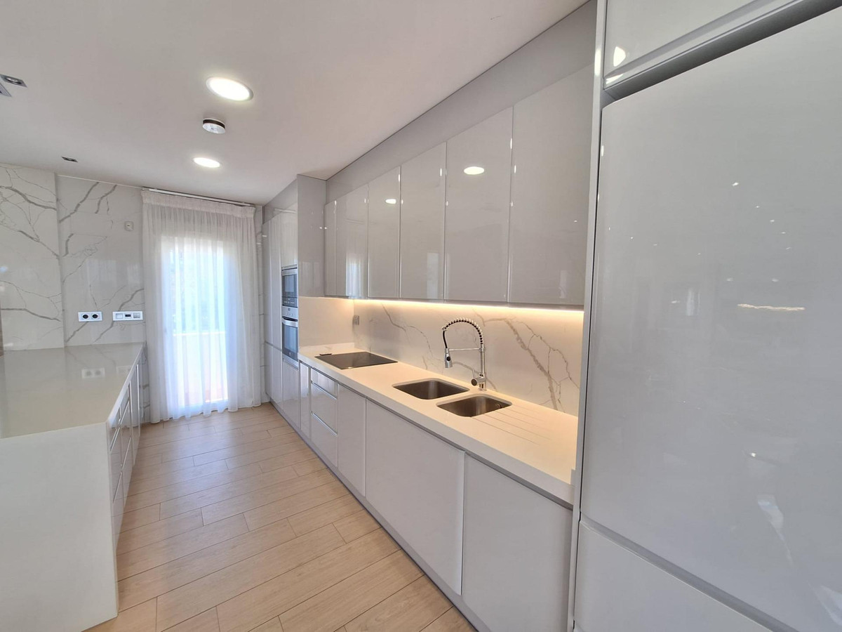 House – Detached Villa in Torrevieja
